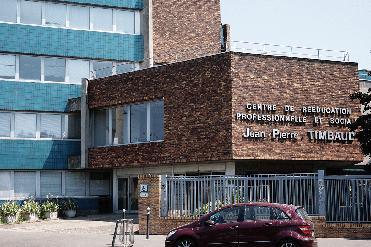 Site Jean-Pierre Timbaud (Montreuil), façade